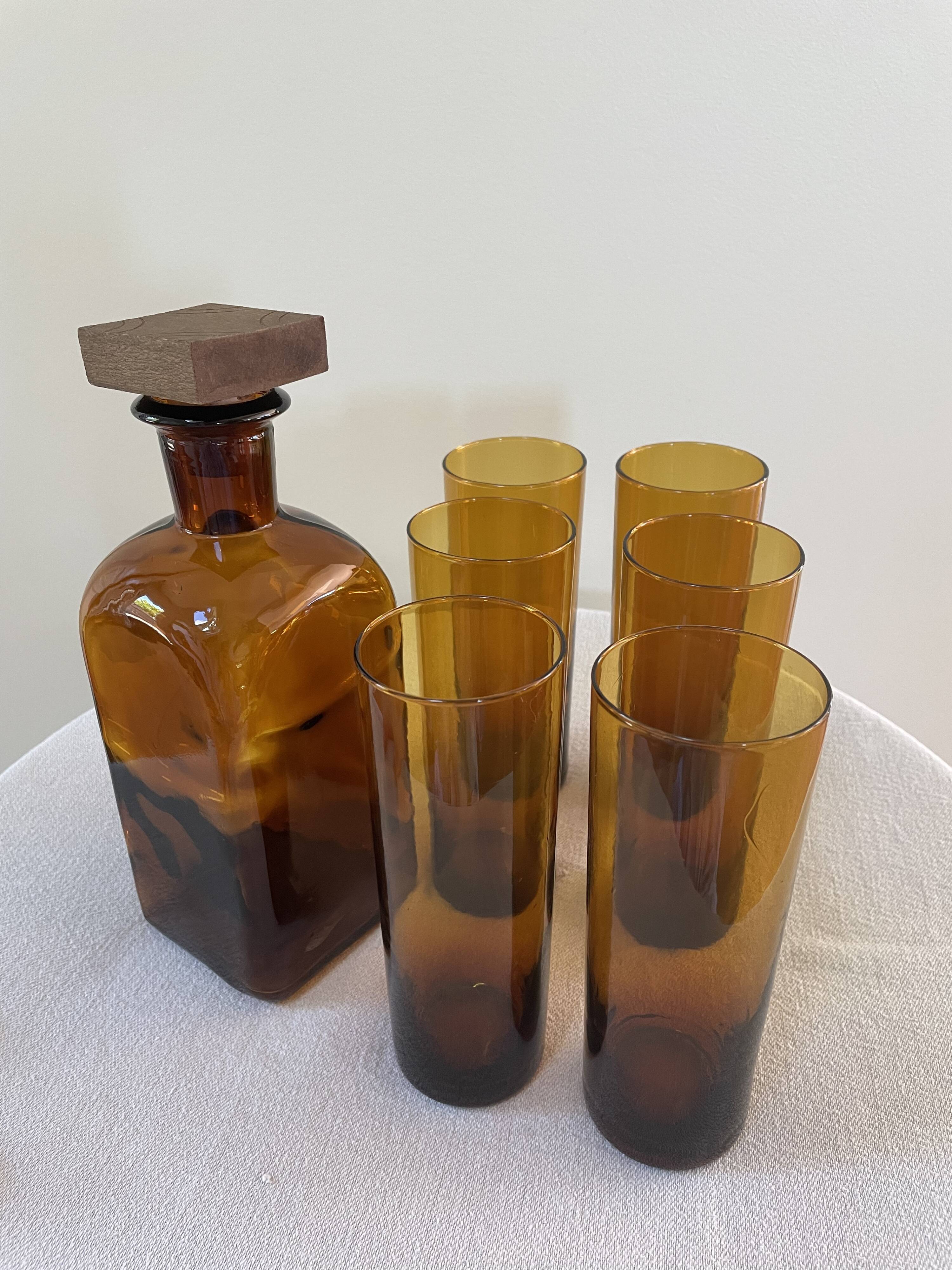 Decanter service and 6 amber glasses