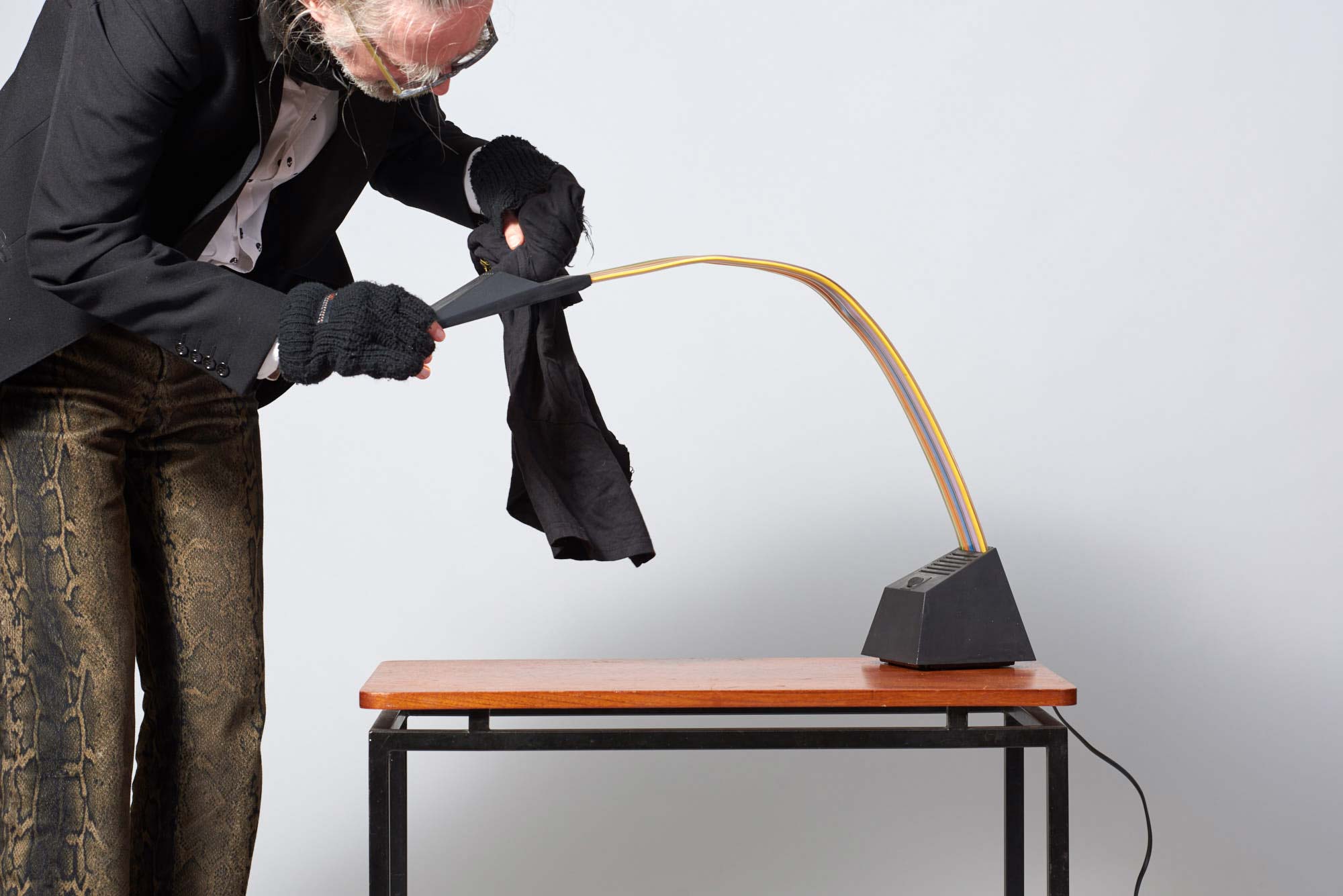 Nastro table lamp, Alberto Fraser for Stilnovo