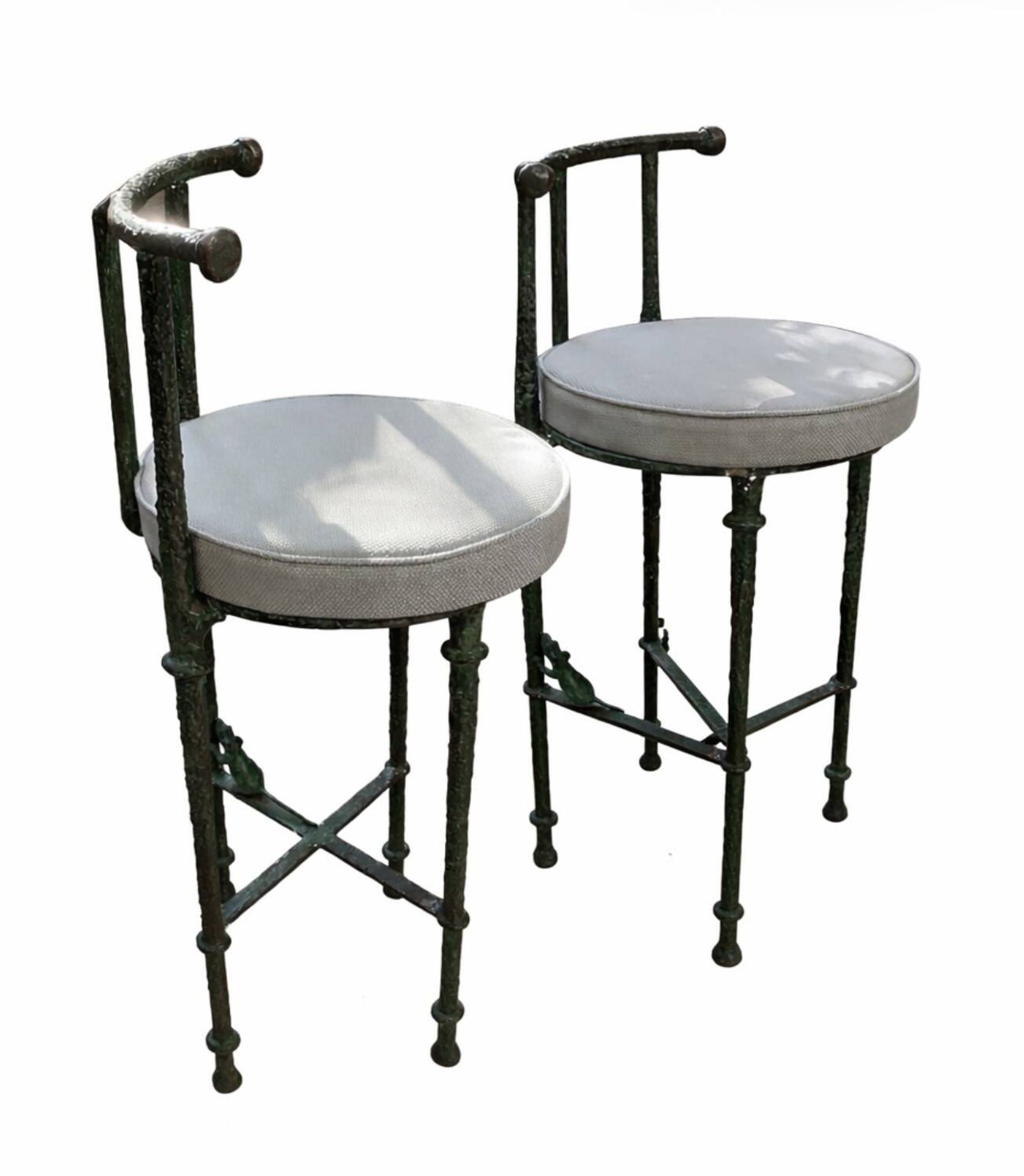 Tabouret en bronze dans l esprit de Giacometti