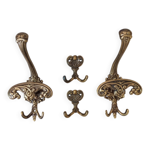 4 patères anciennes - bronze
