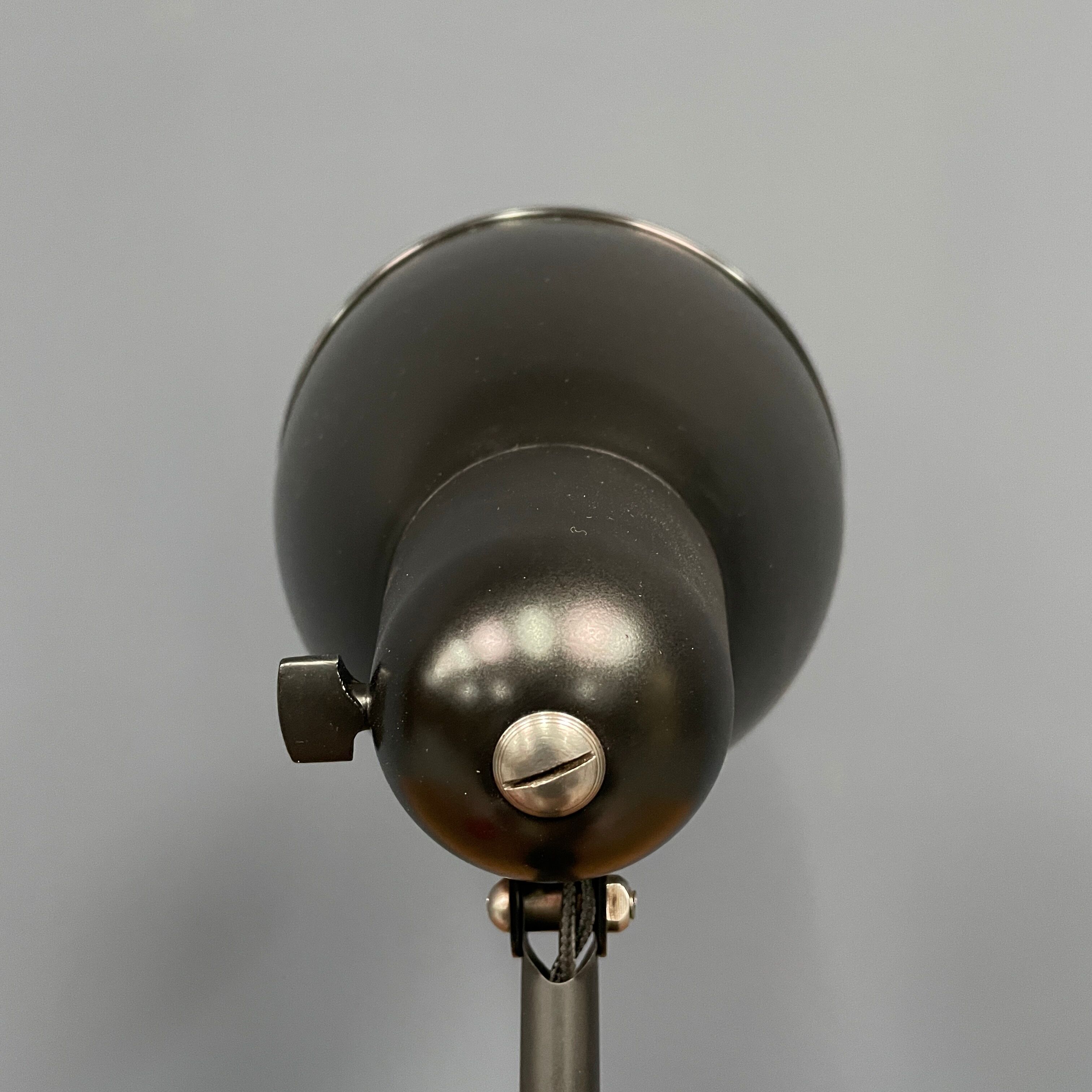 Black Bauhaus Siemens desk lamp model L299 from the 1930s