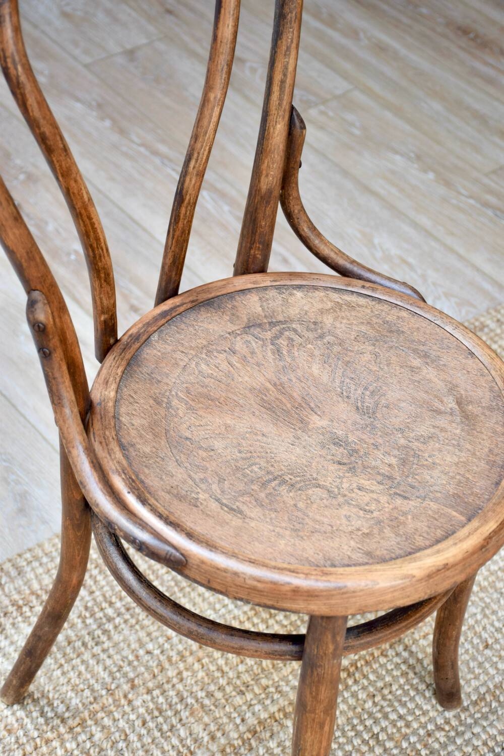 Thonet wooden bistro chairs n14 and n18