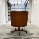 Vaghi • Italian Design • Vintage black leather executive chair from the 70s