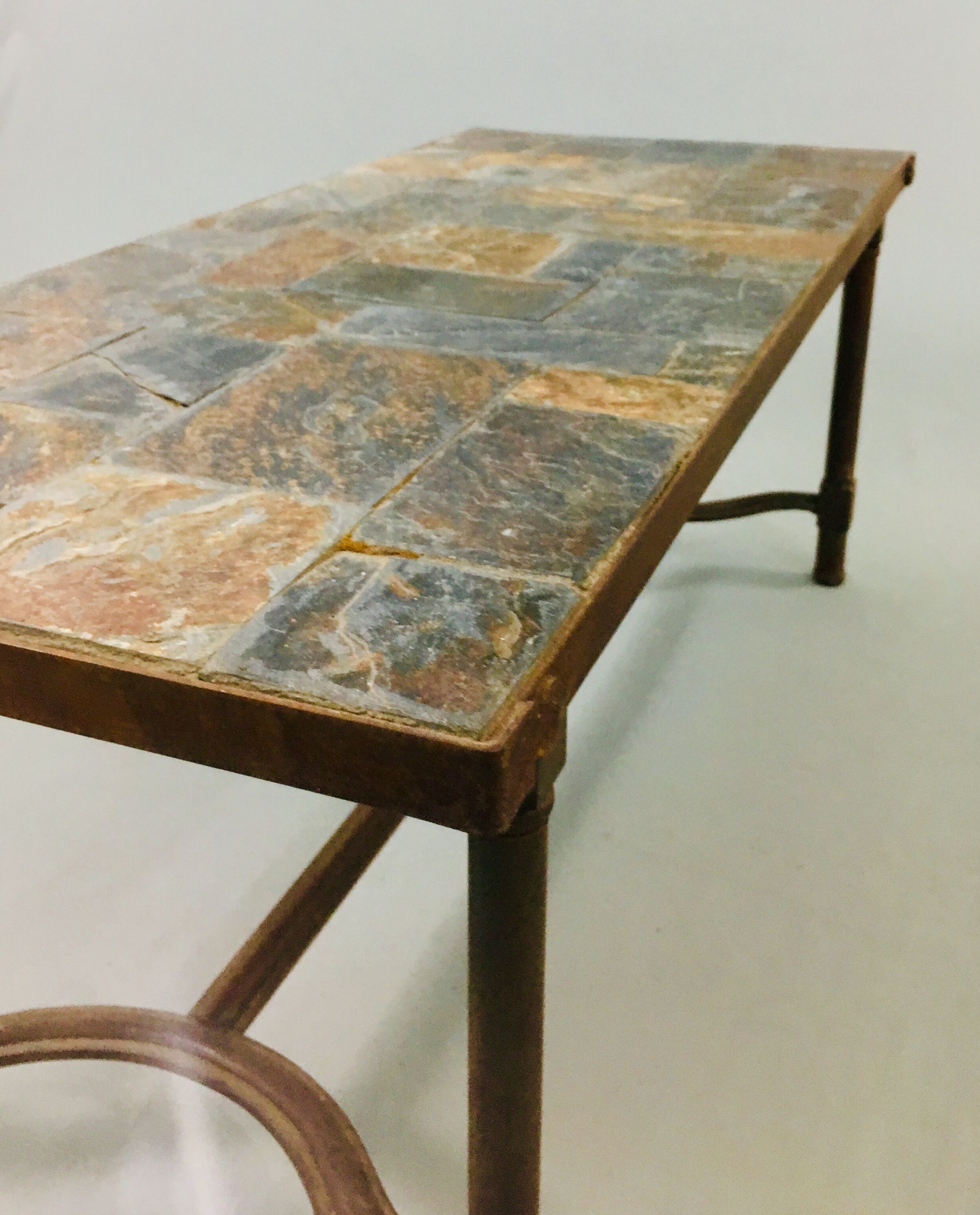 Table basse acier et ardoise