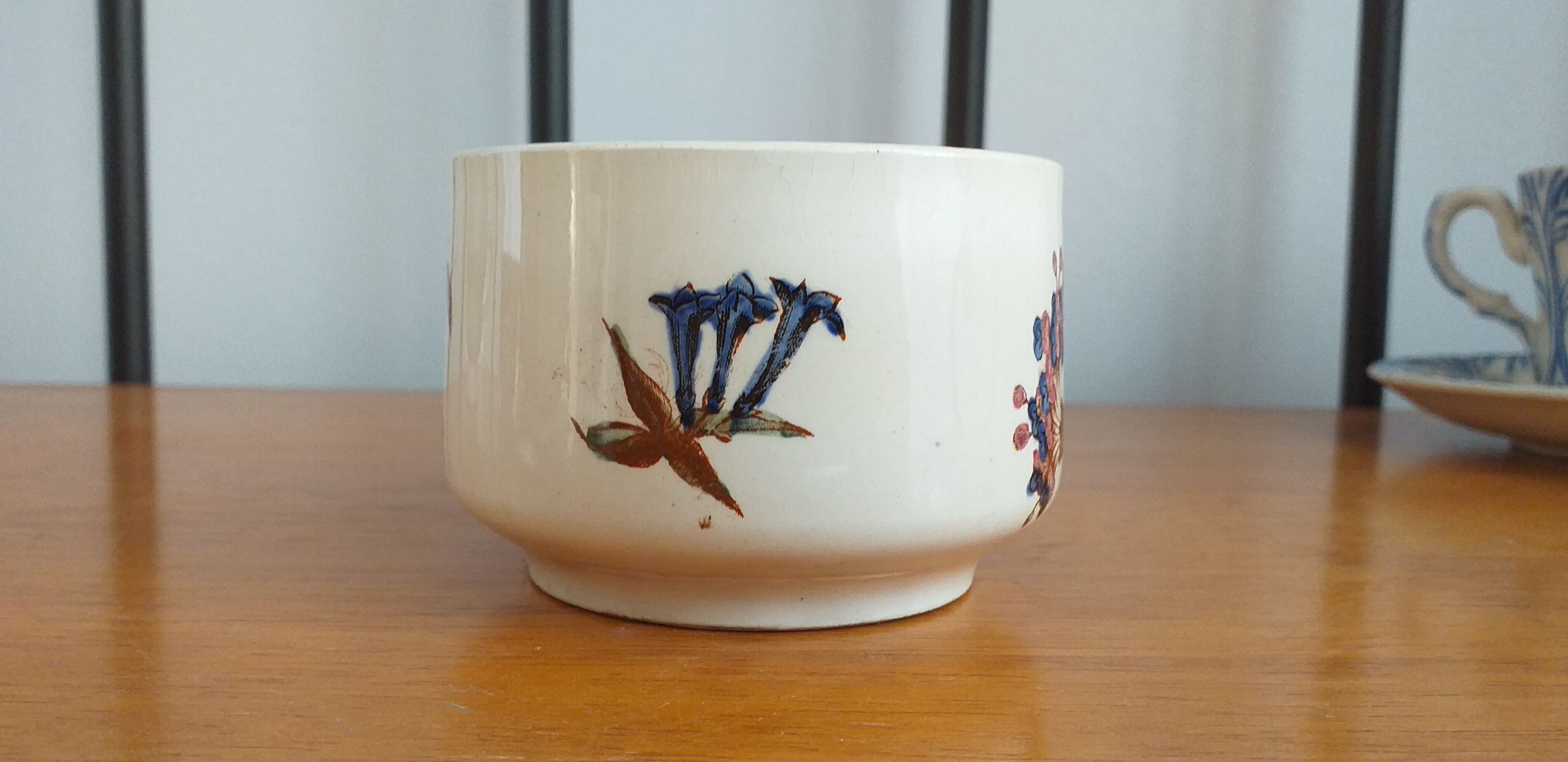 Porcelain cup Creil and Montereau