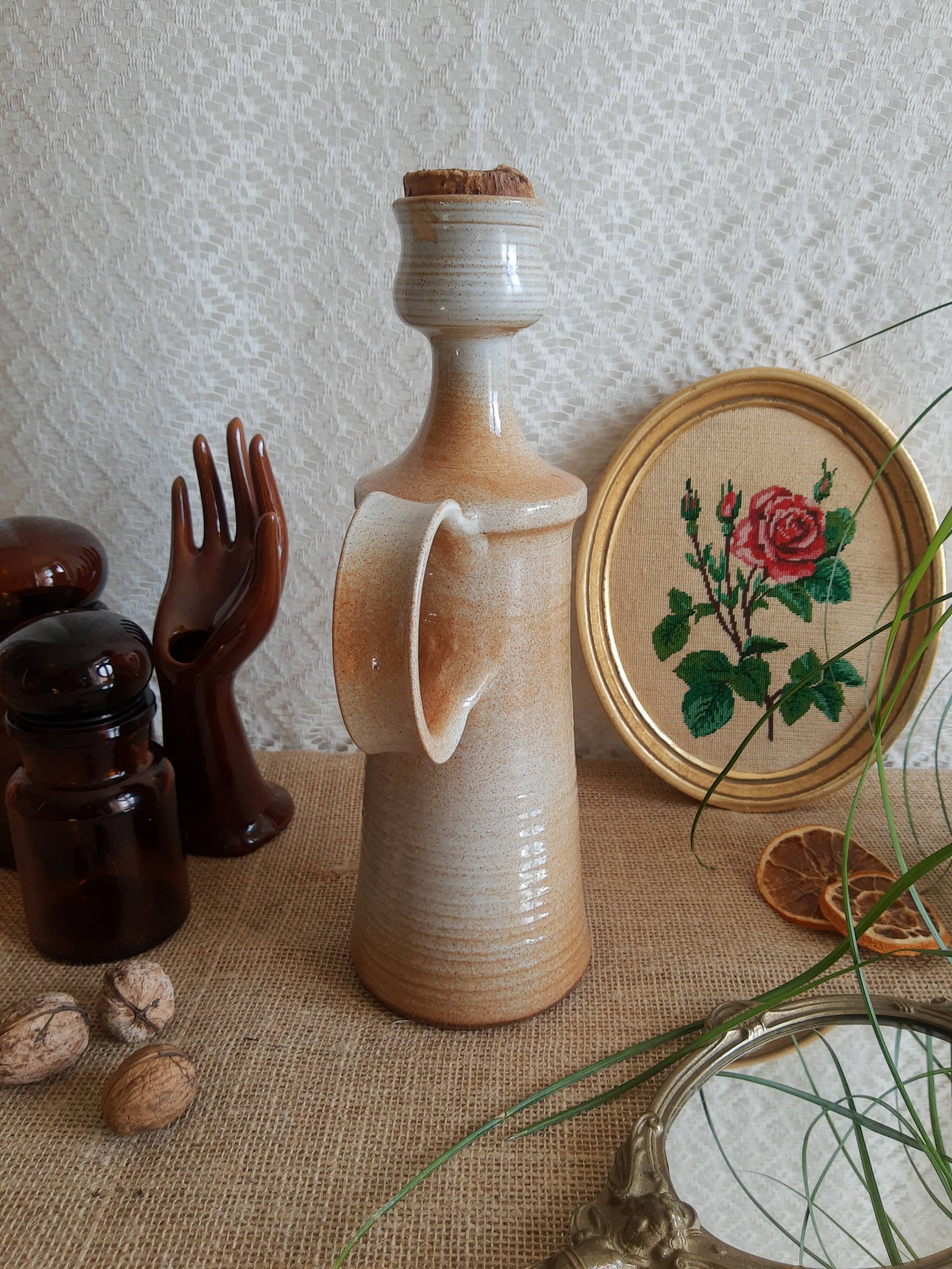 Stoneware bottle with cork - vintage
