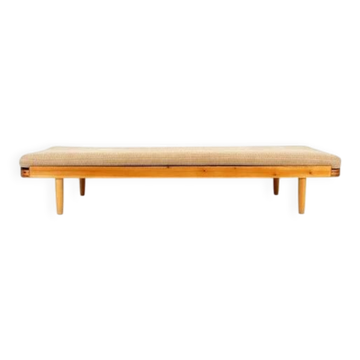 Retro Vintage Danish Pine Single Day Bed Sofa Futon Mid Century Modern 1970s