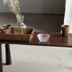 Table basse en teck brun de seconde main indonésienne pieds coniques H37 L8