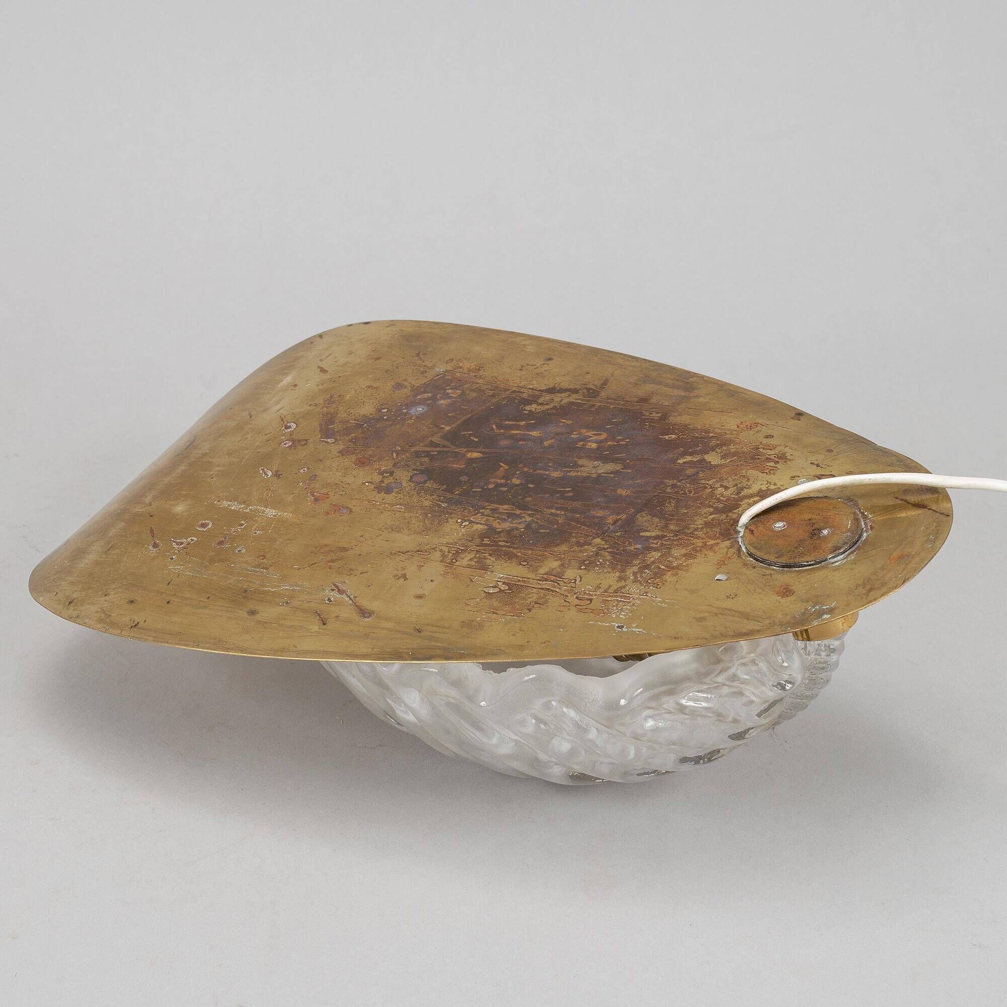 Fritz short brass and glass appliques in the shape of leaves Orrefors, 1960s