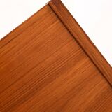 Retro chest of drawers with metal handles