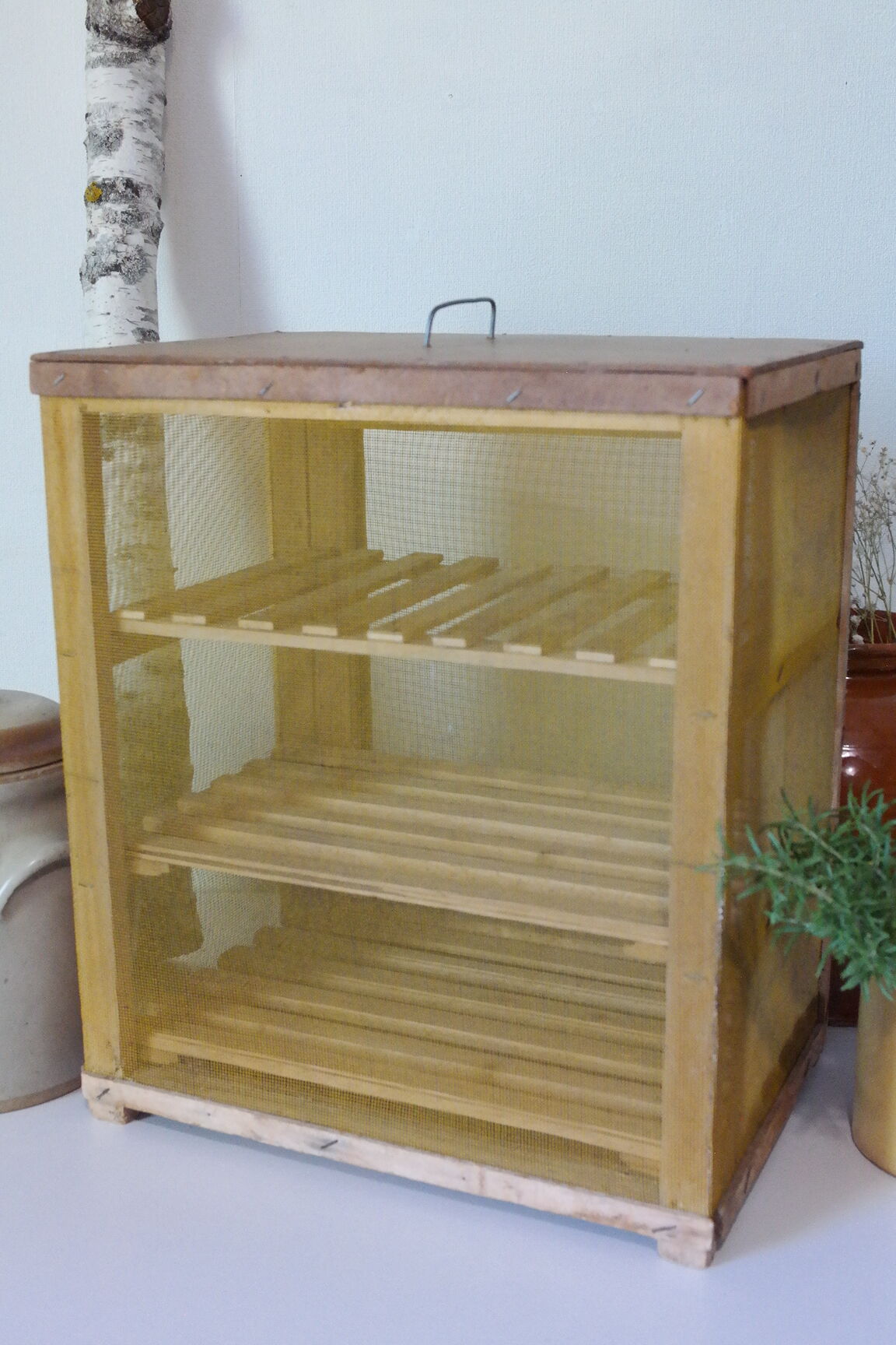 Garde manger campagnard ancien