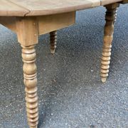 Louis Philippe XVIII century extendable round dining table, renovated, 200cm
