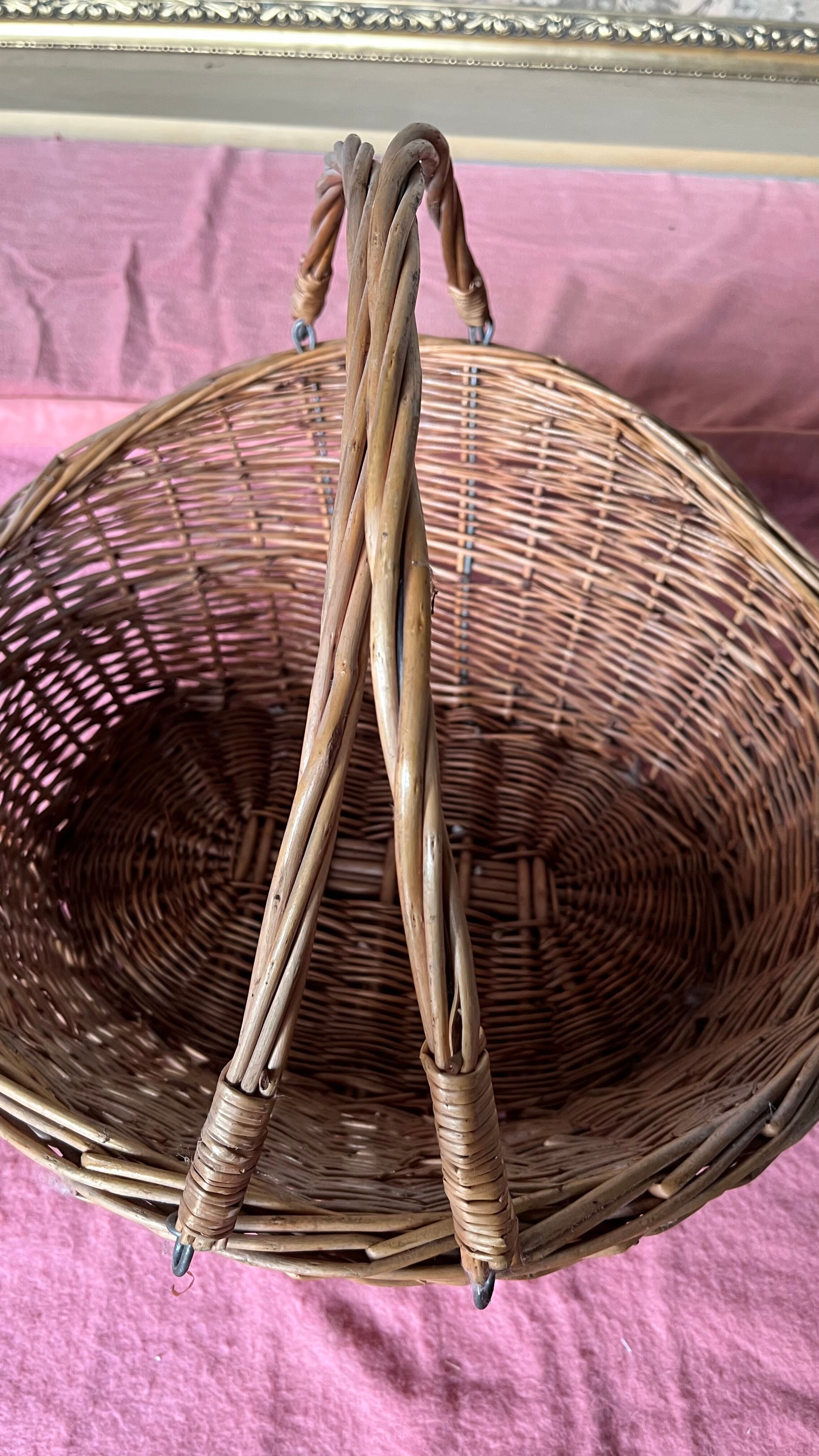 Wicker basket 2 vintage handles