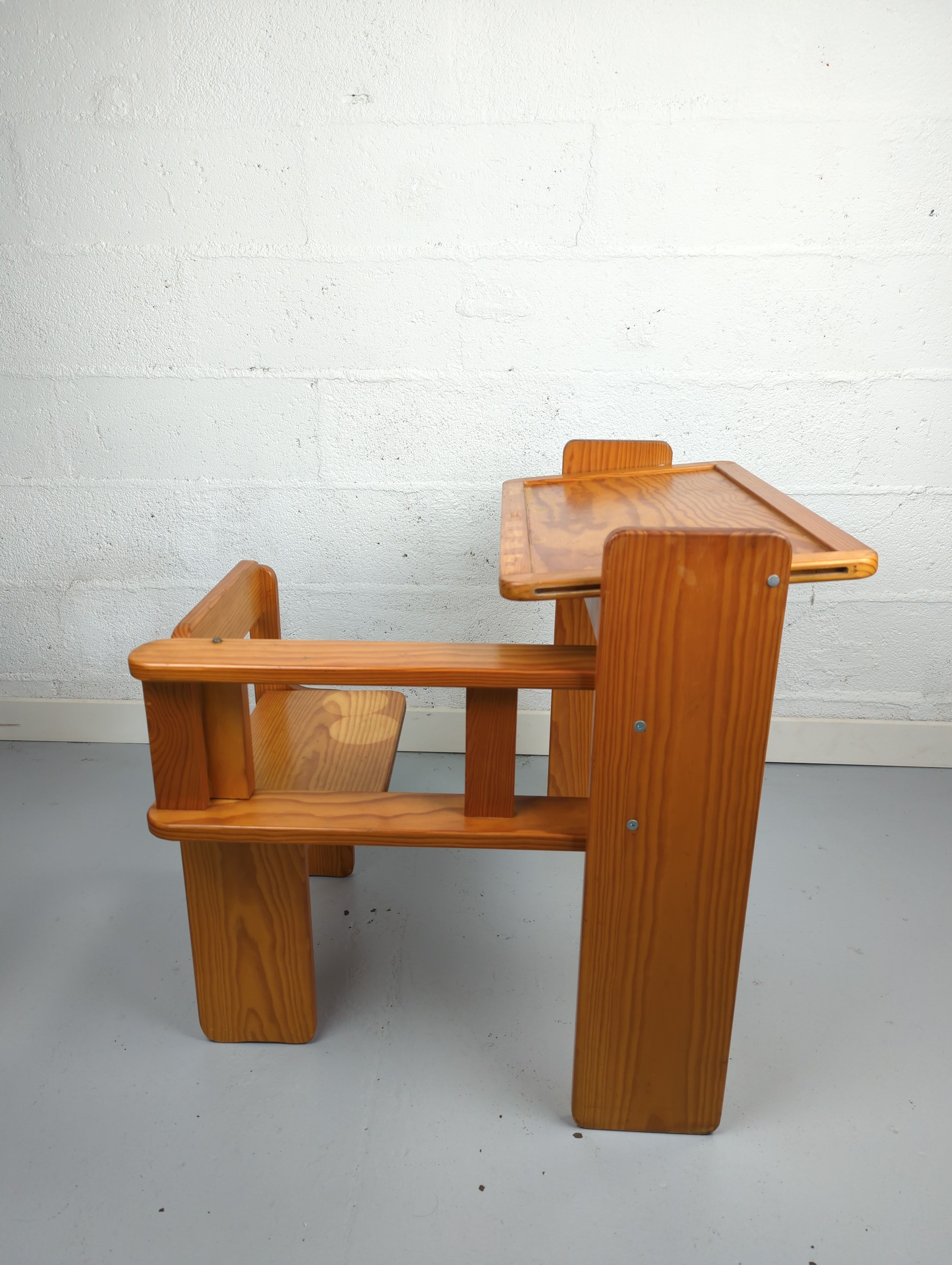 Foldable children's desk in pine 1970