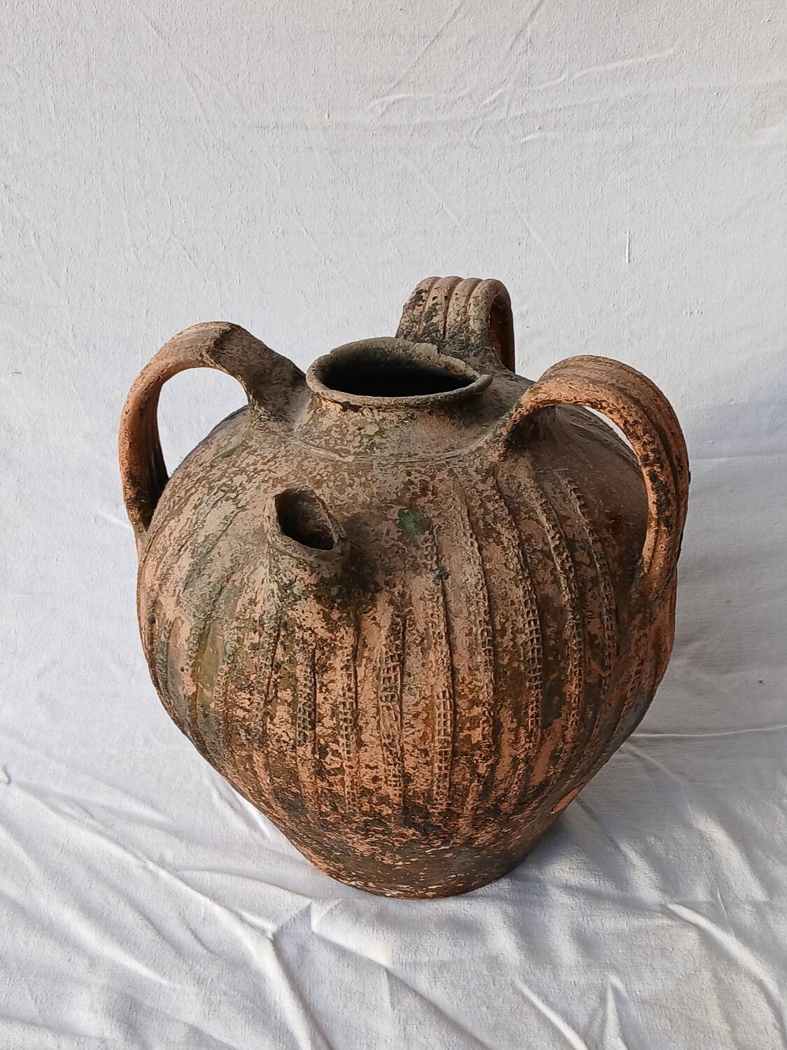 Oil jar, pottery from the south-west, 18th century.