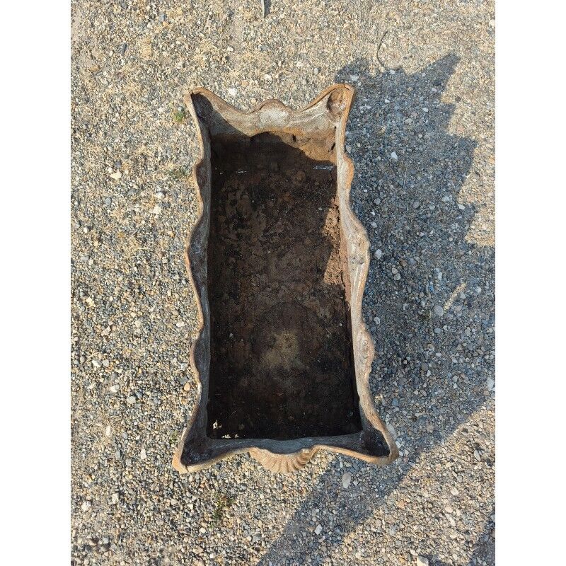 Large cast iron planter from 1900 in Rococo style: Charleville - Mézières