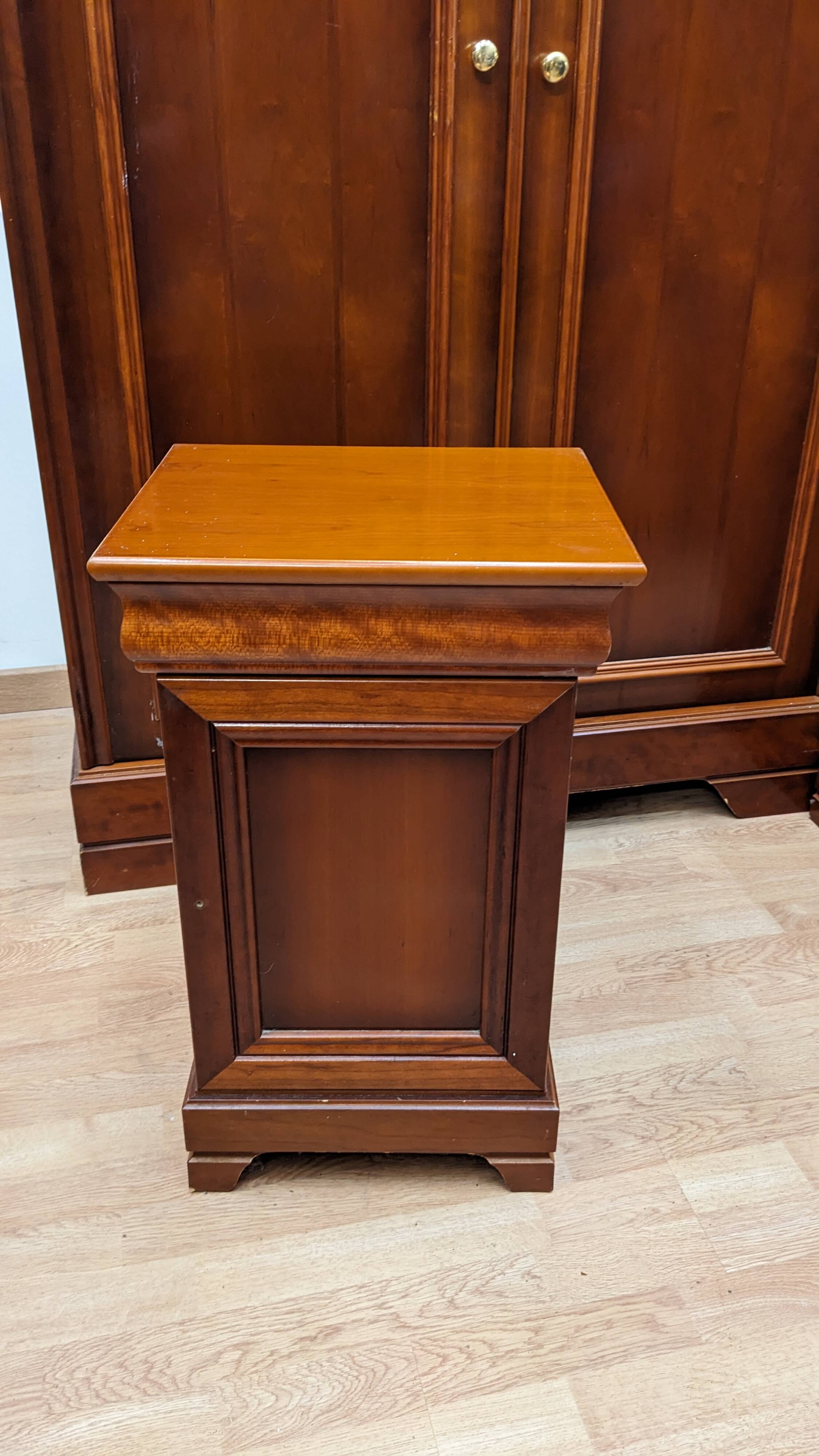 Pair of bedside tables