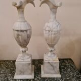 Paire de vases en albâtre fin XIXème