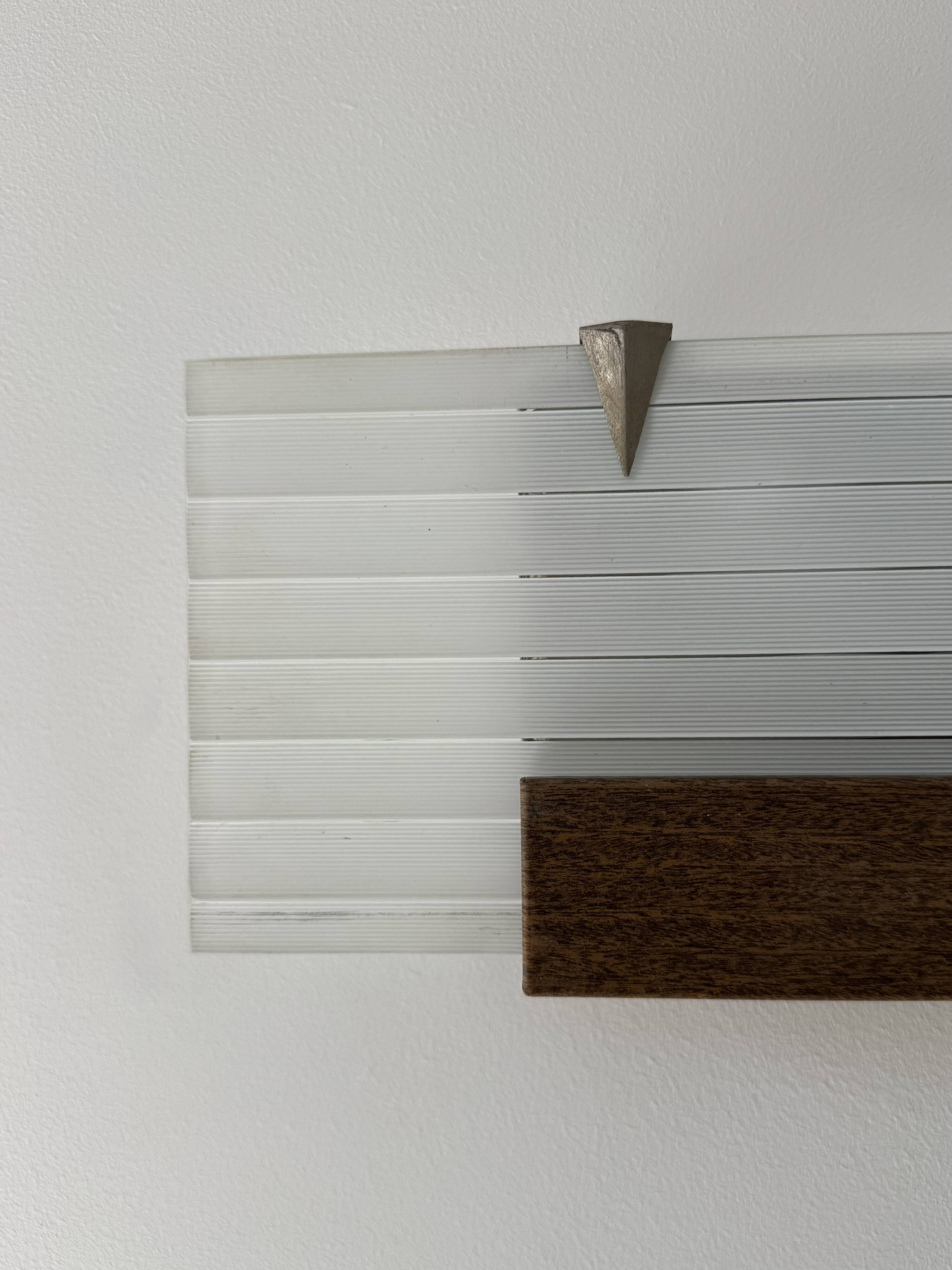 Vintage wall light, chrome metal and frosted glass, France, 1940.