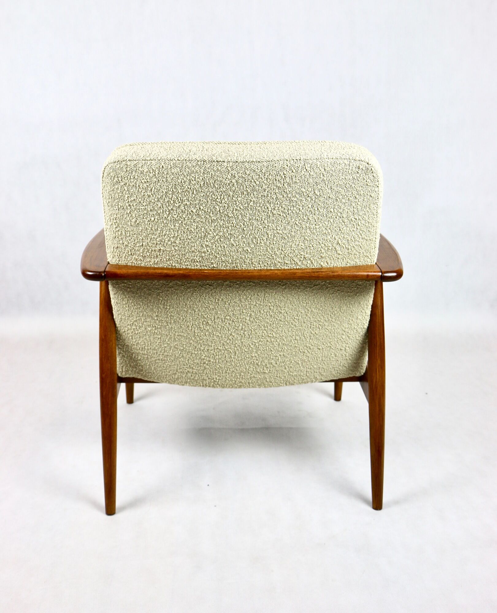 Beige boucle GFM63 lounge chair by J. Kedziorek, 1970s