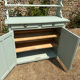Buffet parisien vintage et son verrier vert d’eau