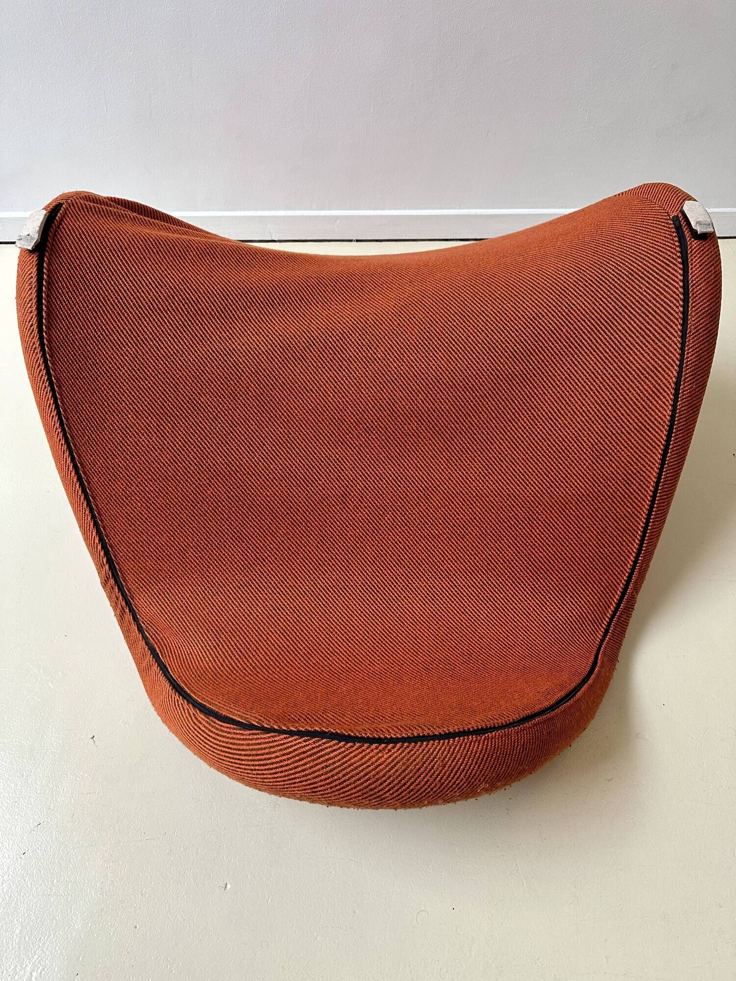 Armchair model 577 "Langue" or "Tongue" by Pierre Paulin, edition Artifort 70s