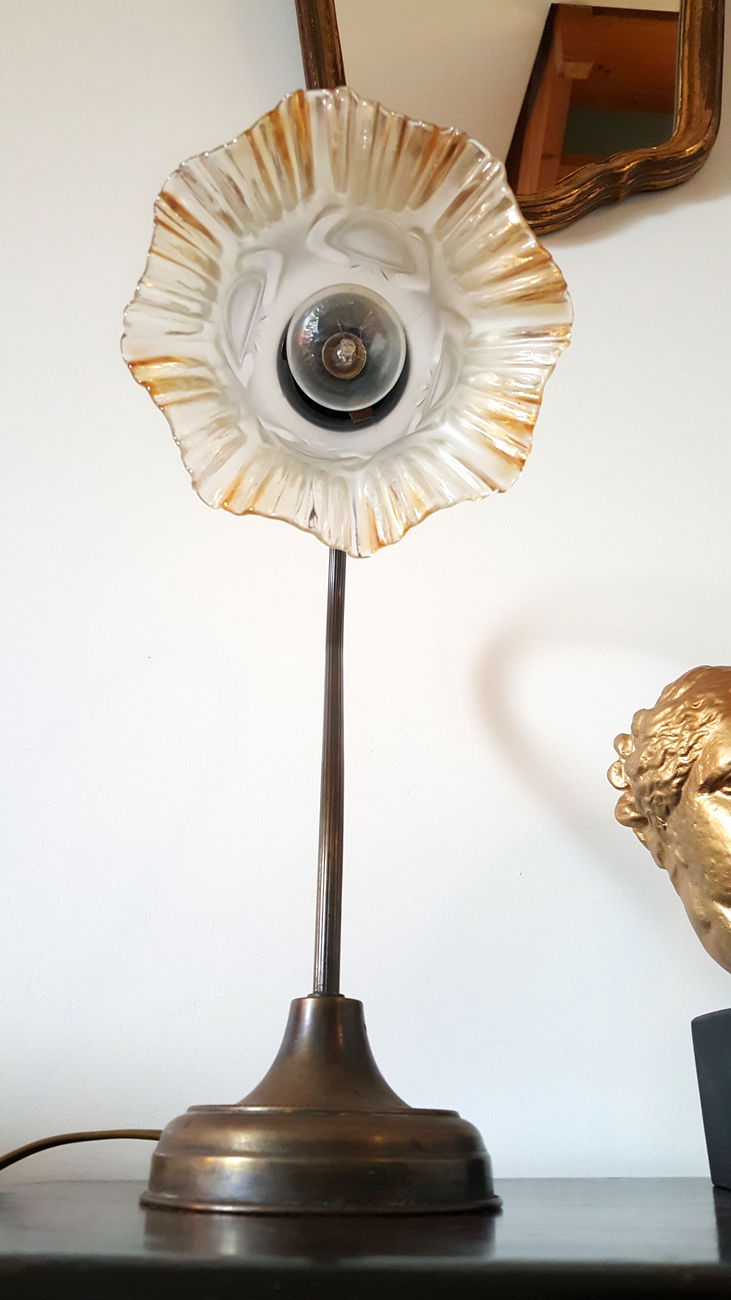 Lampe tulipe col de cygne en laiton