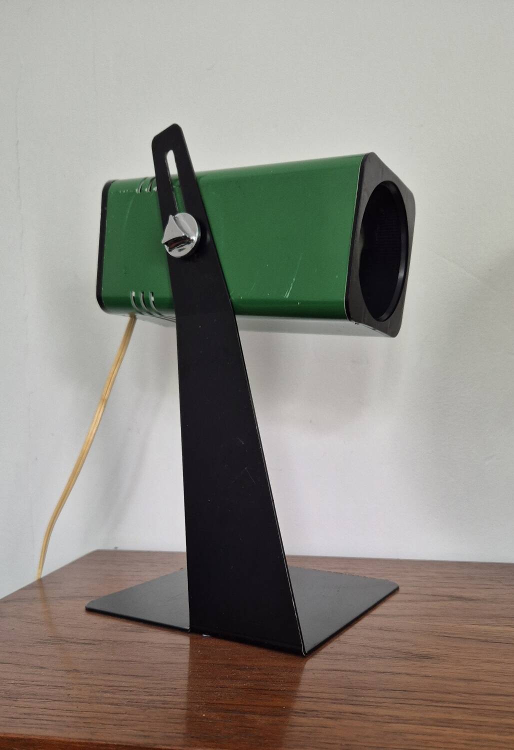 Phase spotlight model lamp