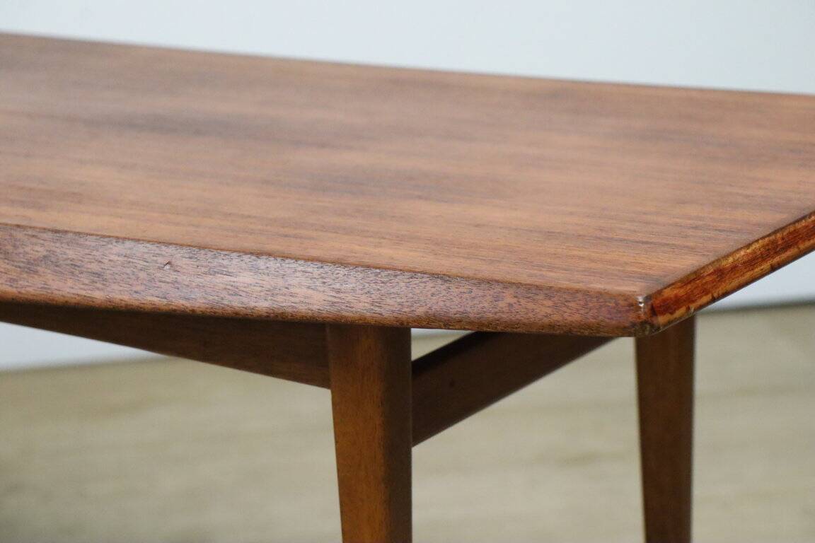 Table basse vintage en teck de Gordon Russell, 1960