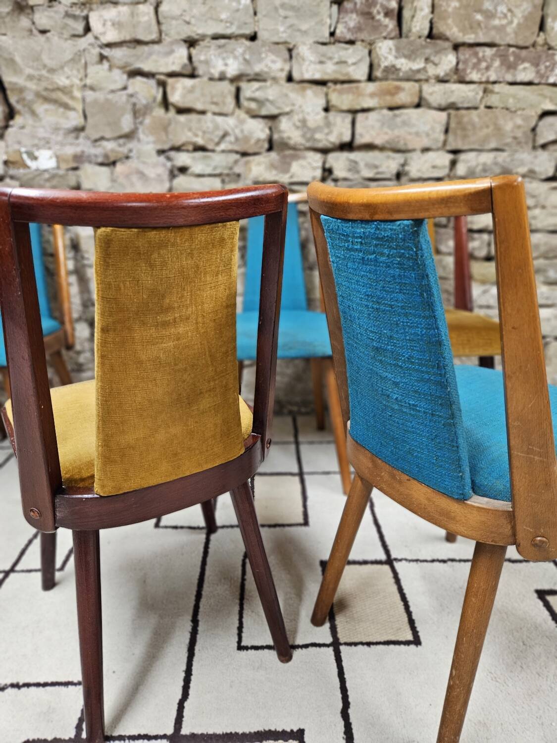 Set of 5 vintage spindle foot bistro chairs 1960"