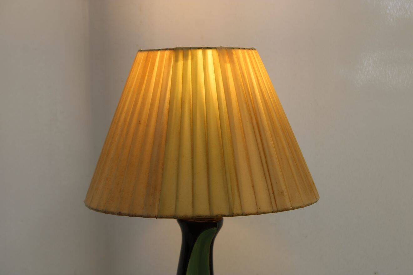 Ancienne lampe en céramique