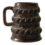 Accolay stoneware cup.