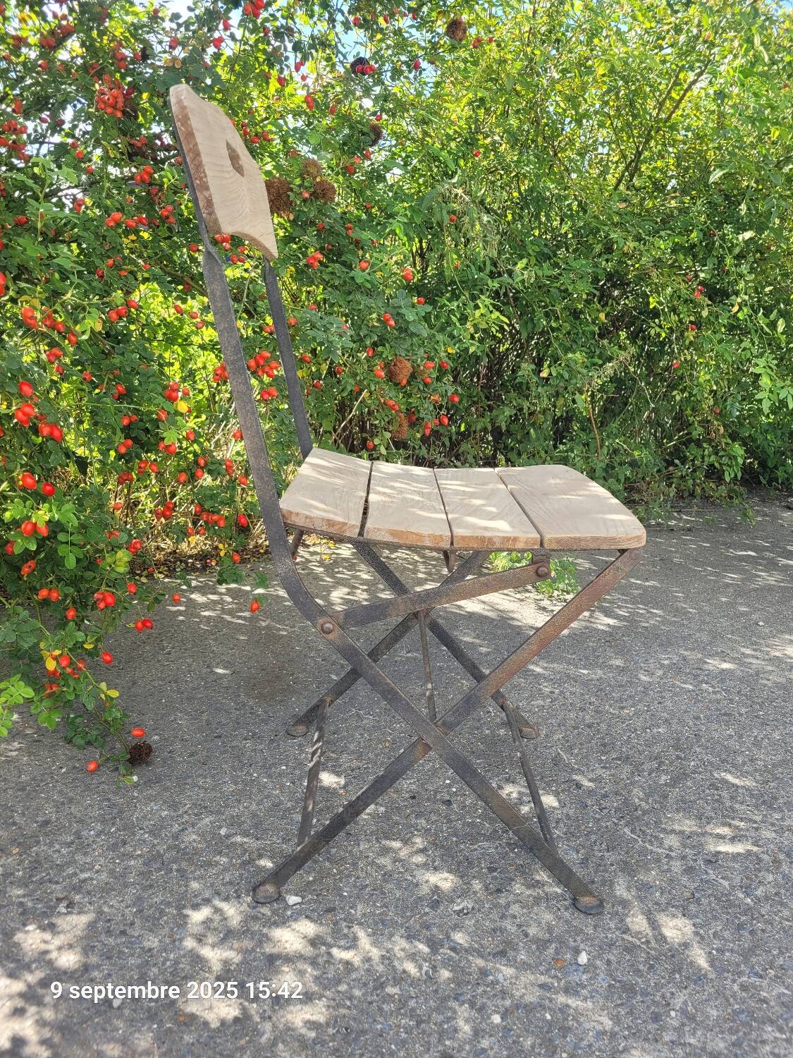 4 folding wooden and metal chairs proloisirs