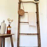 Old wooden ladder / rack