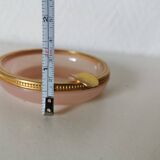 cendrier ,vide poche en opaline  rose ,cerclage en métal doré ,années 70,Italien vintage