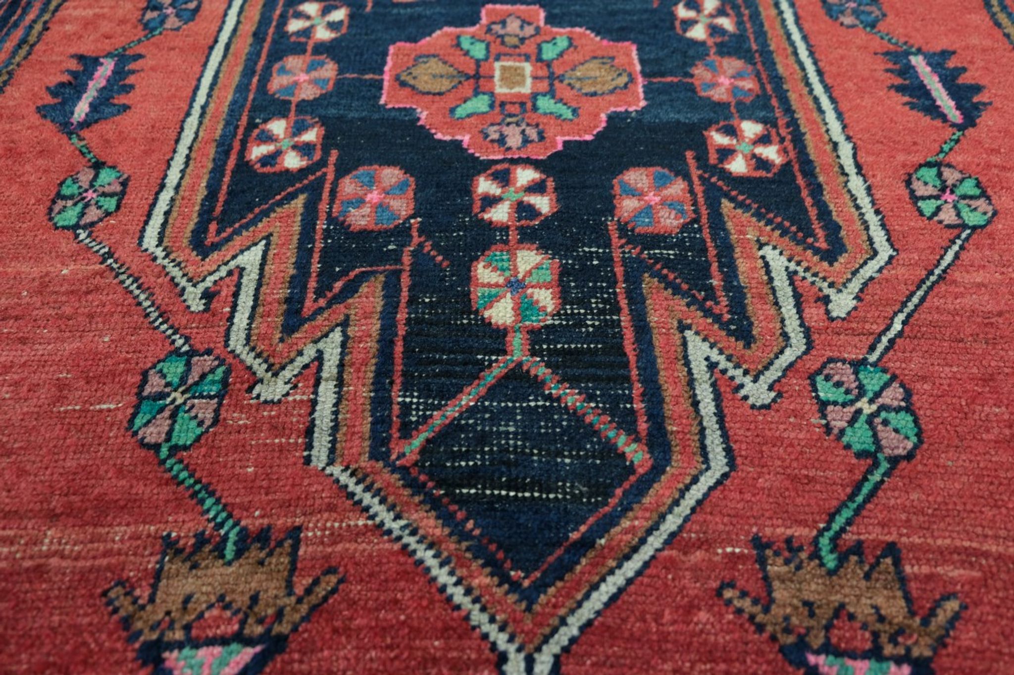 Tapis antique de maslaghan persan tissé à la main années 20 254x135cm