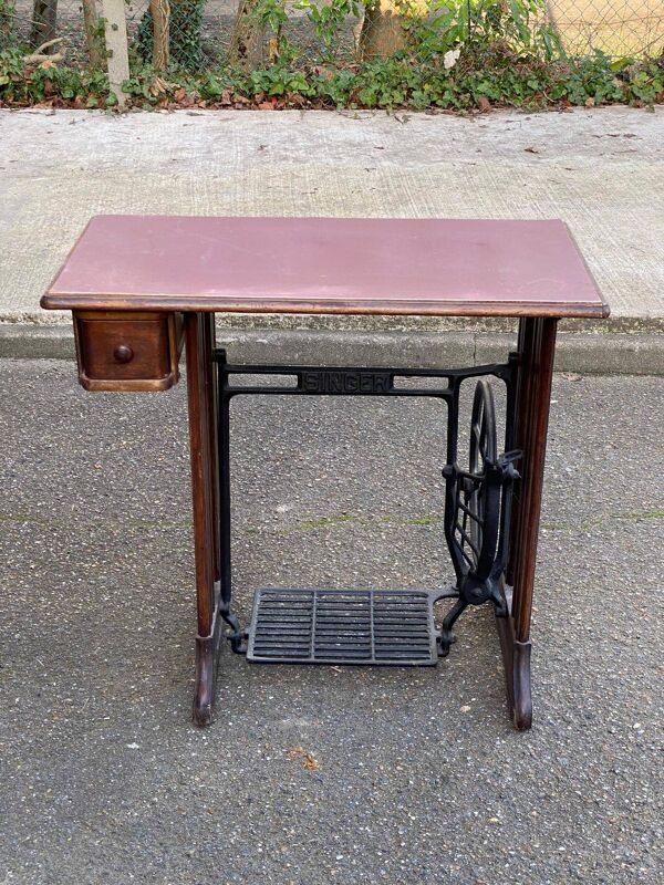 Bureau ancien meuble à coudre Singer