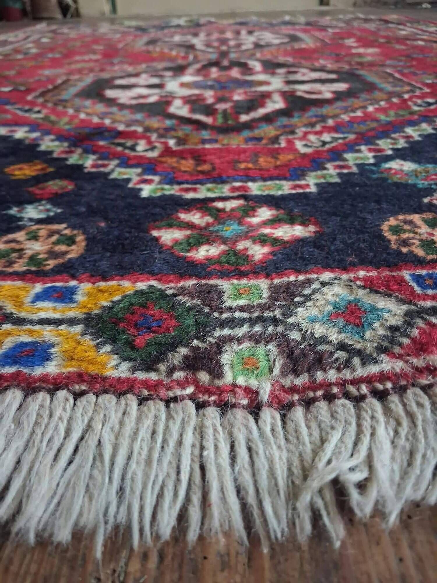 Handmade Persian Shiraz rug 155x115cm