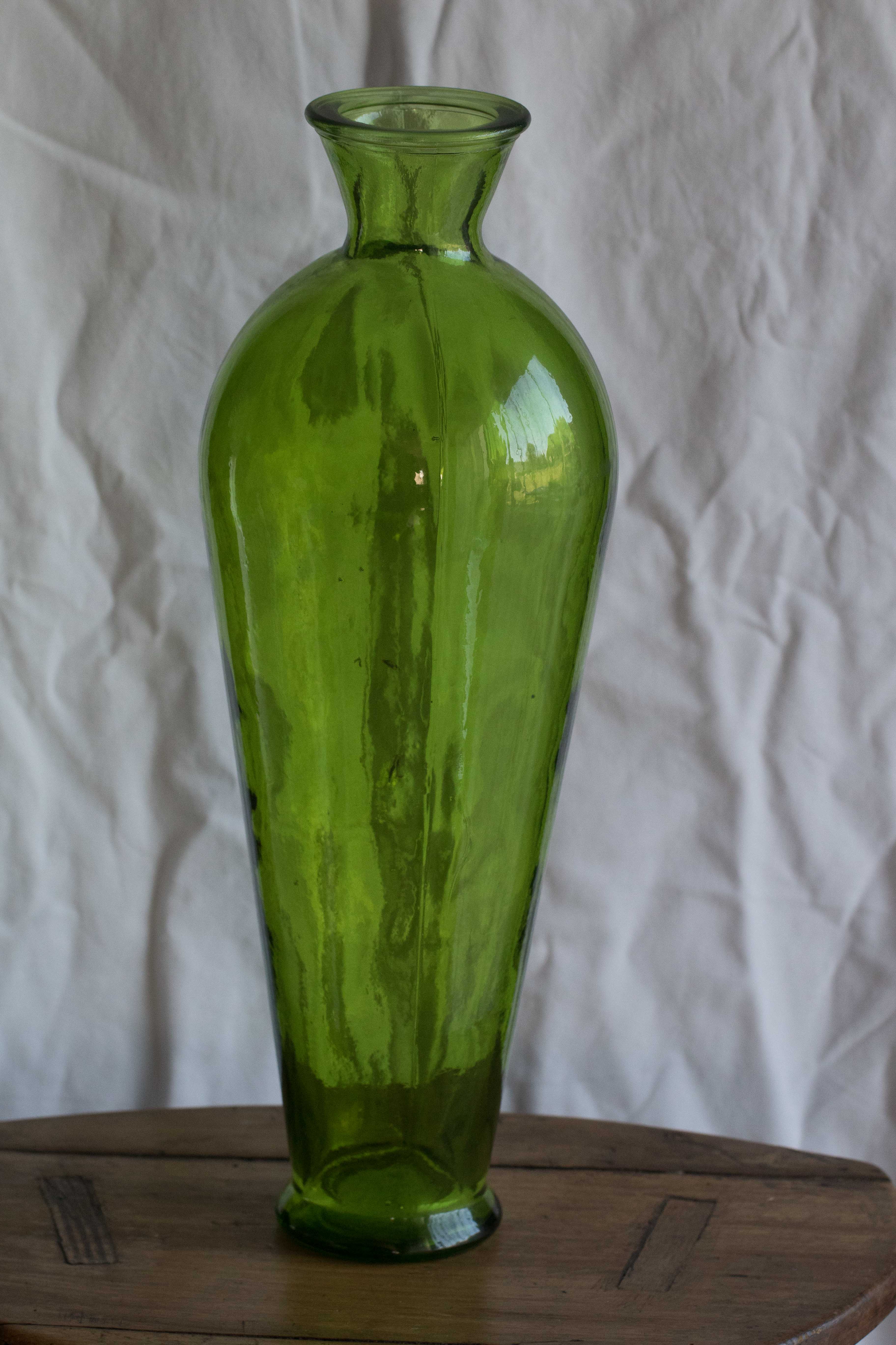Amphora of glass 44L