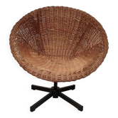 Wicker basket armchair