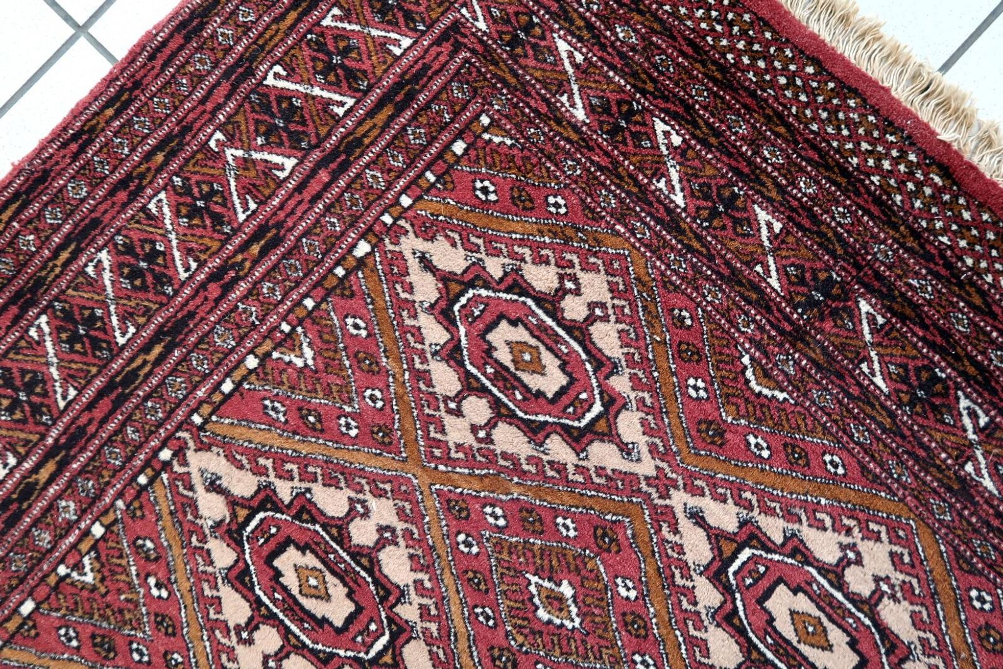Tapis vintage afghan Ersari fait main en laine – 123 x 183 cm