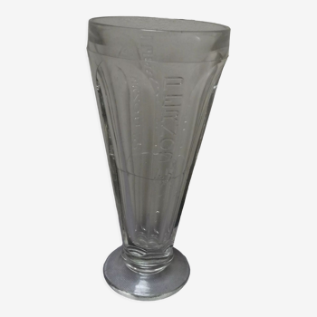 Verre ancien de bistrot pernod