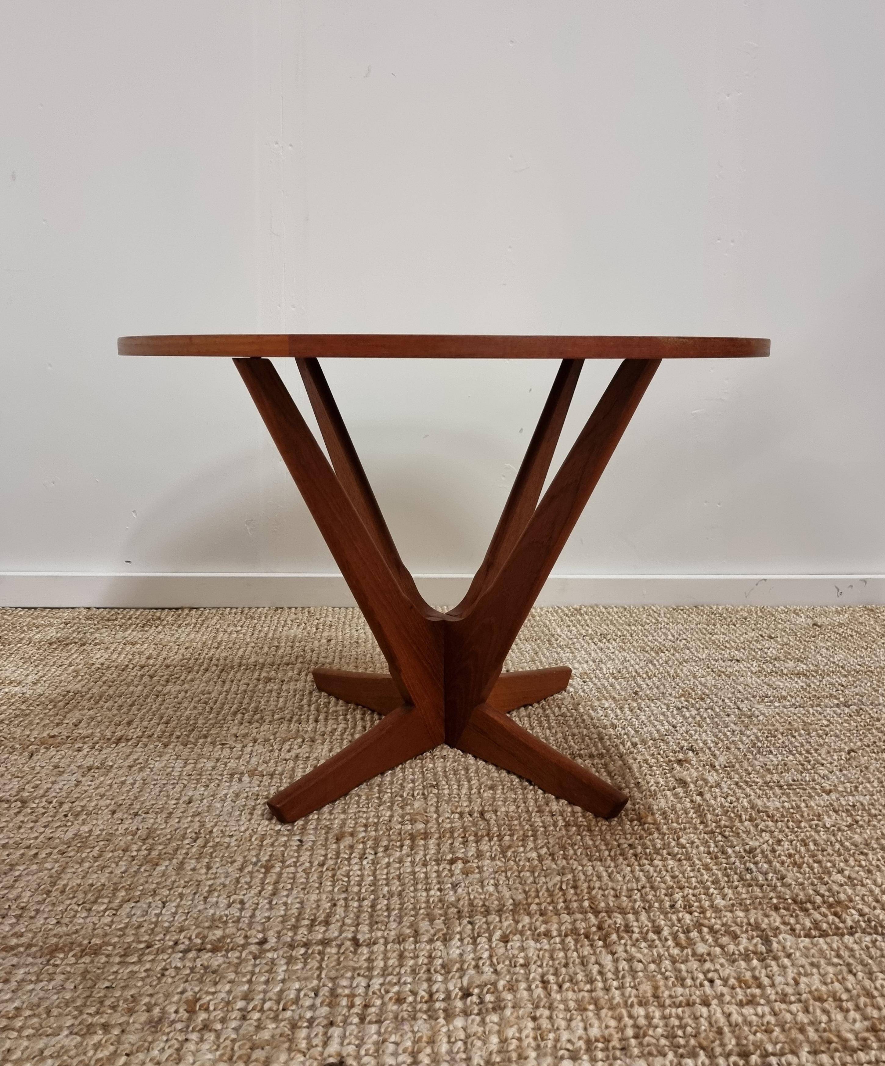 Søren Georg Jensen, coffee table ''Kubus'' for Tønder Møbelfabrik, Midcentury