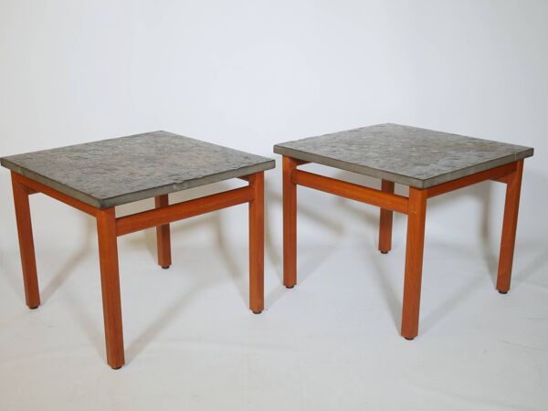 Ensemble de tables d'appoint en teck et ardoise du milieu du siècle, vintage des années 60 et 70