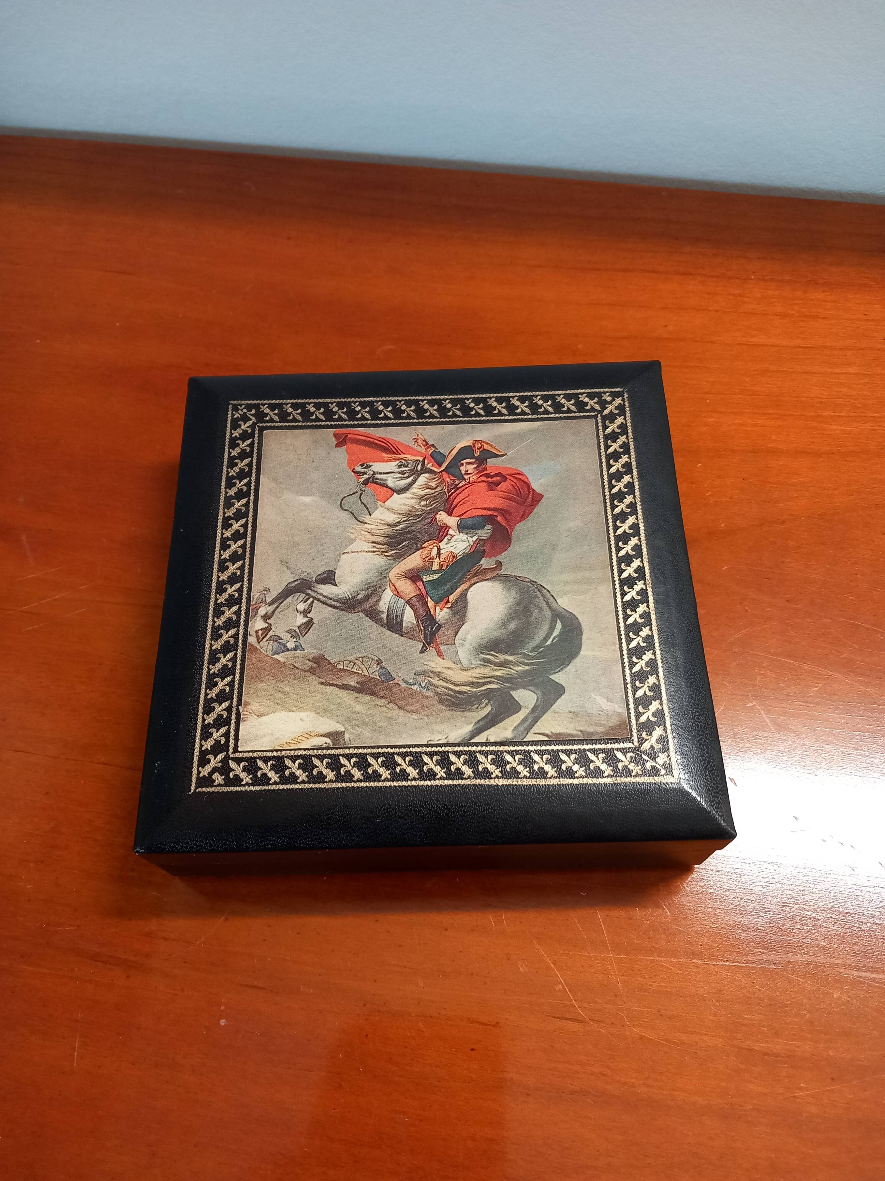 Napoleon set of 6 coasters and 2 bottle mats