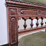 Chaise néo gothique