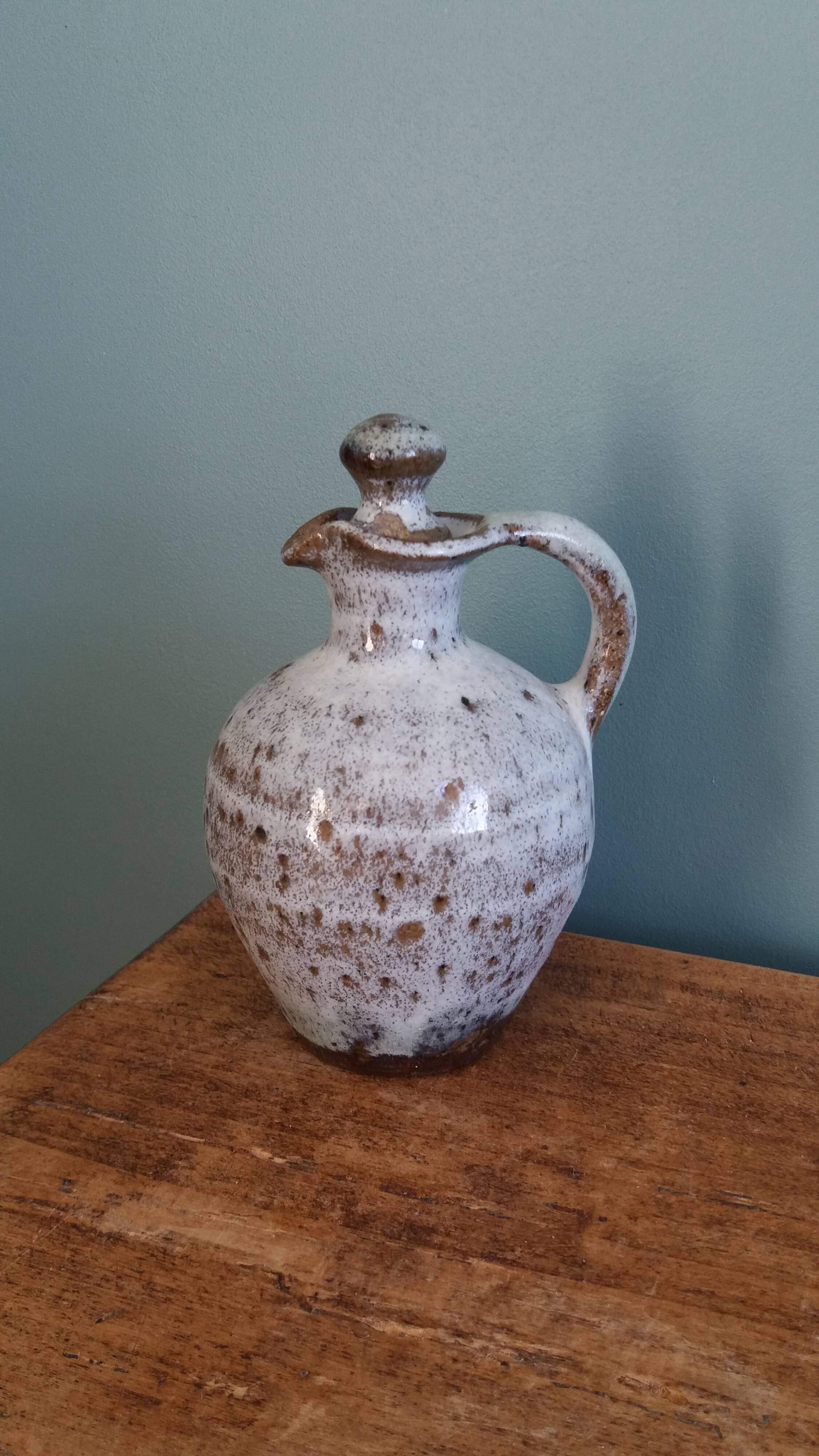 Oil jug in stoneware signed Les poteries de la Vallée Noire