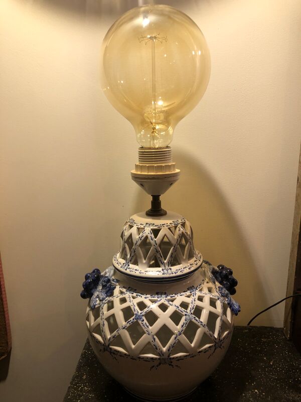 Pied de lampe ajouré Faïencerie d’Art de Malicorne