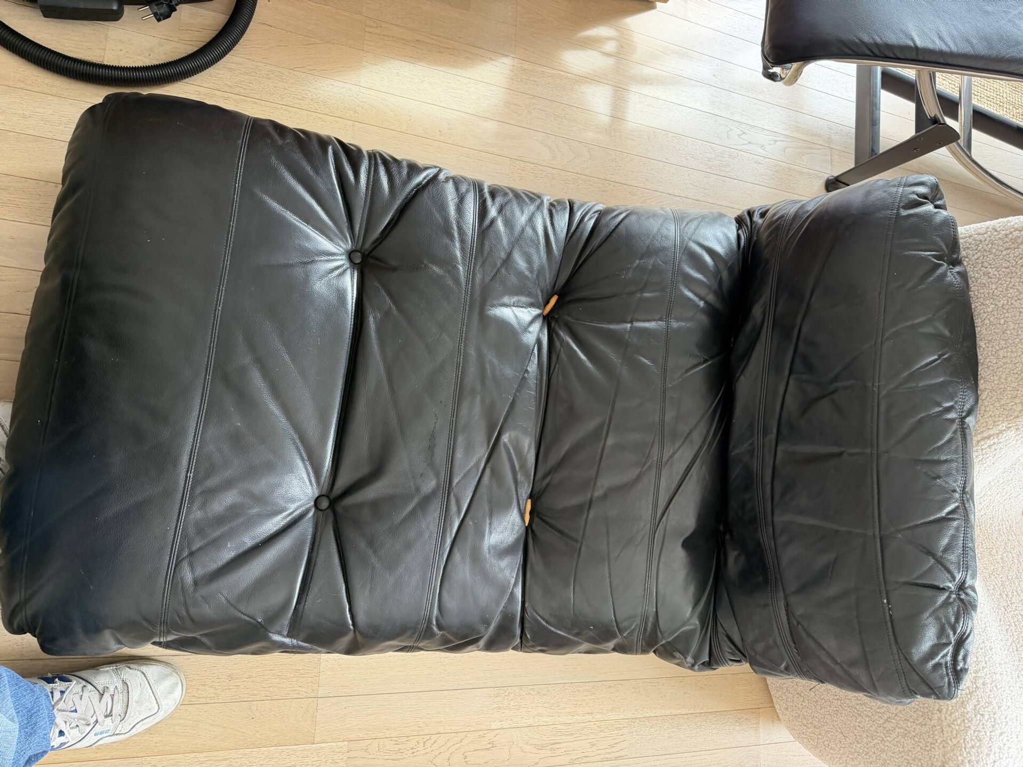 Marsala armchair in black leather by Michel Ducaroy, Ligne Roset edition.