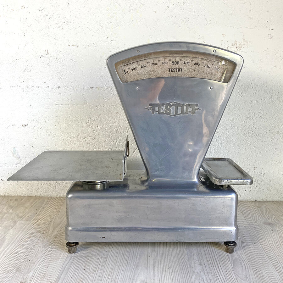 Vintage postal sorting scale 50's
